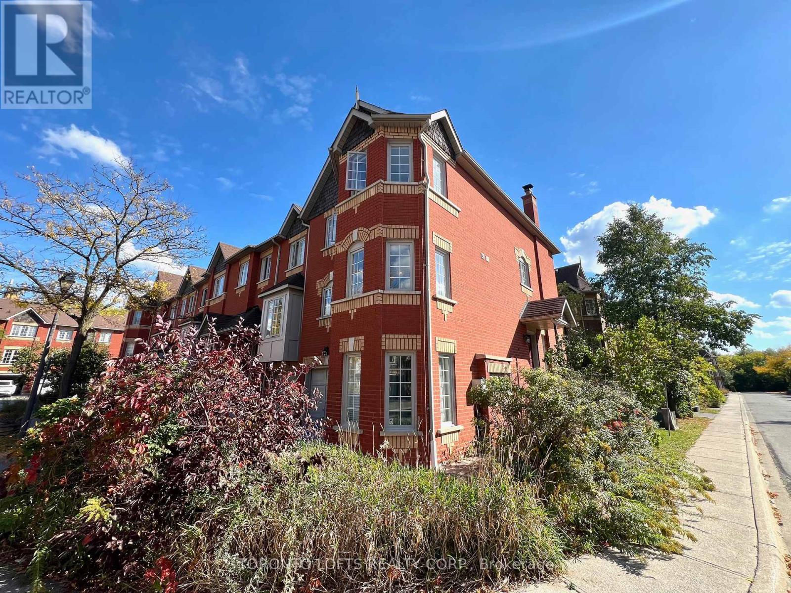 74 - 95 WELDRICK ROAD E