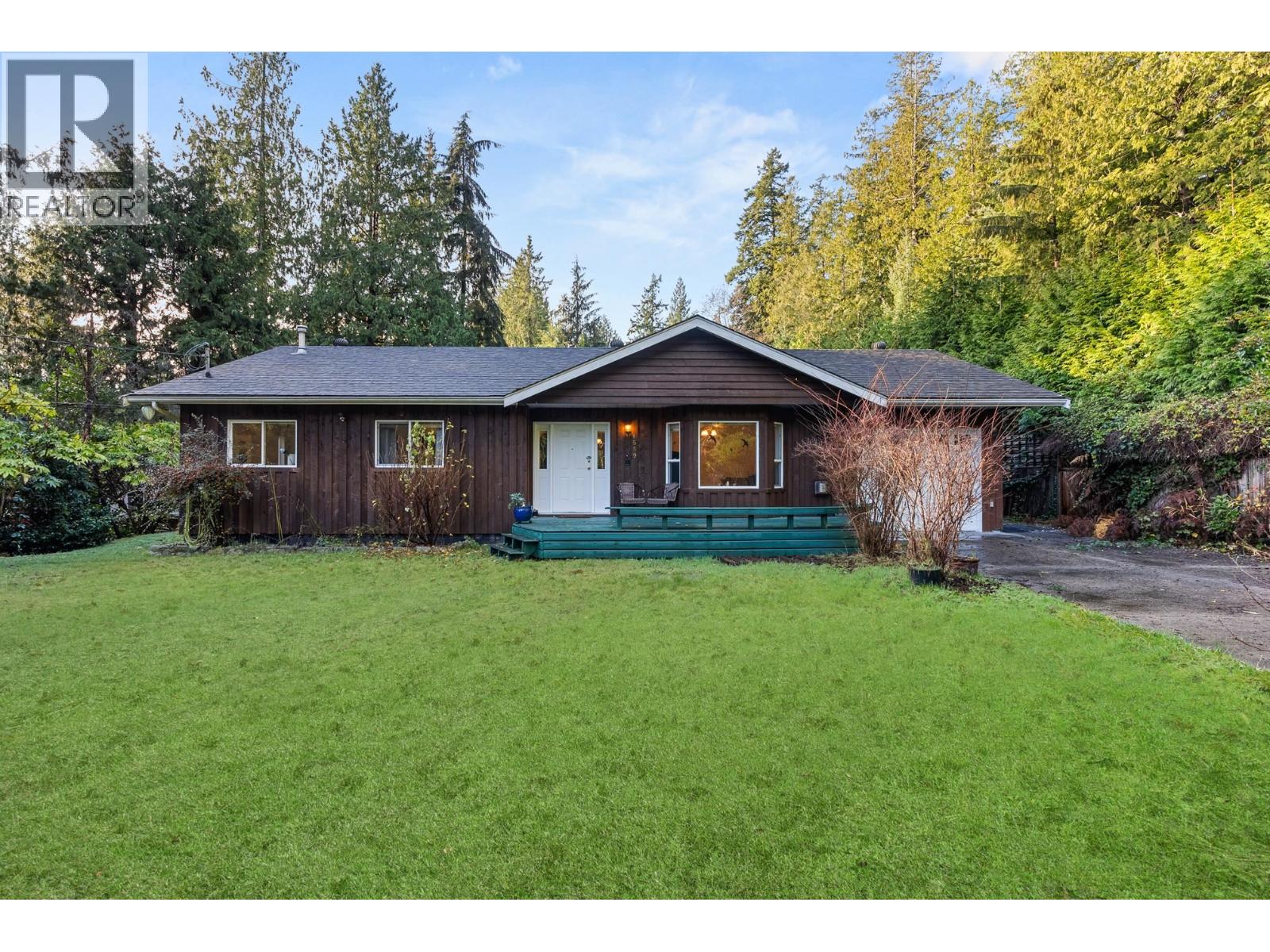 1559 PARK AVENUE, Roberts Creek