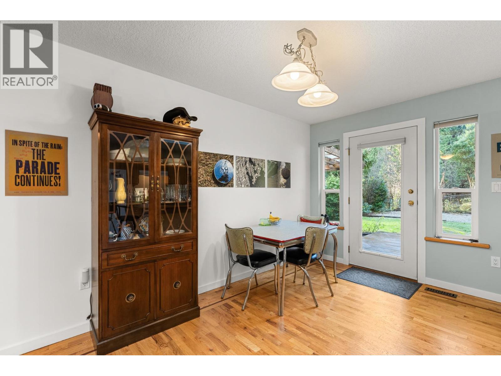 1559 PARK AVENUE, Roberts Creek