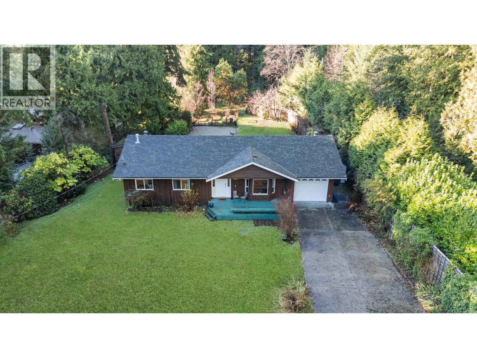 1559 PARK AVENUE, Roberts Creek