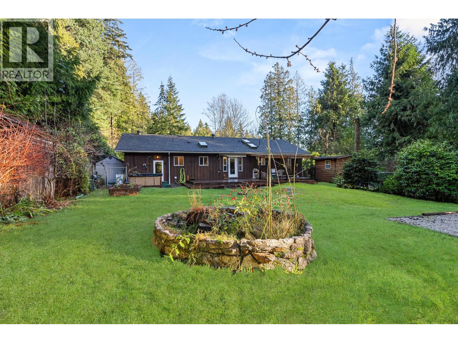 1559 PARK AVENUE, Roberts Creek
