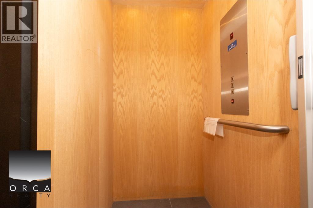 Photo 10 of 40