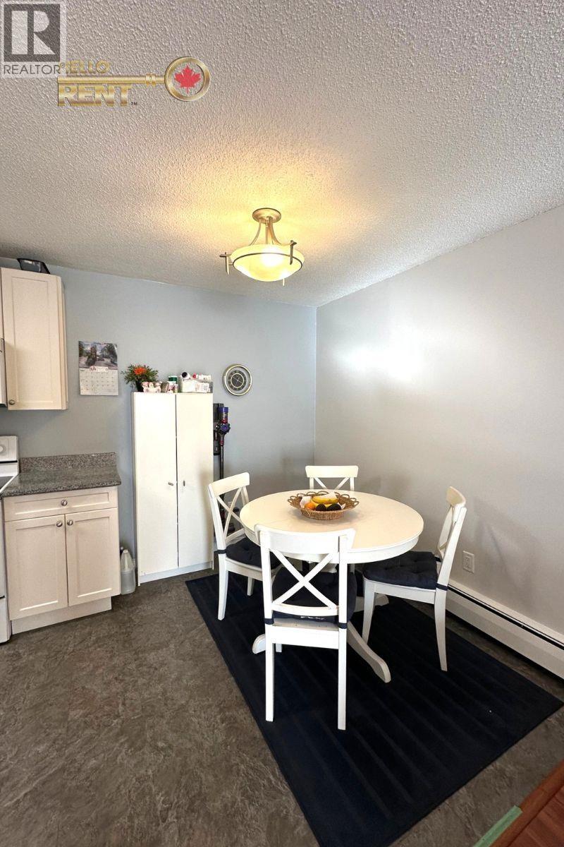 208 131 W 4TH STREET, North Vancouver