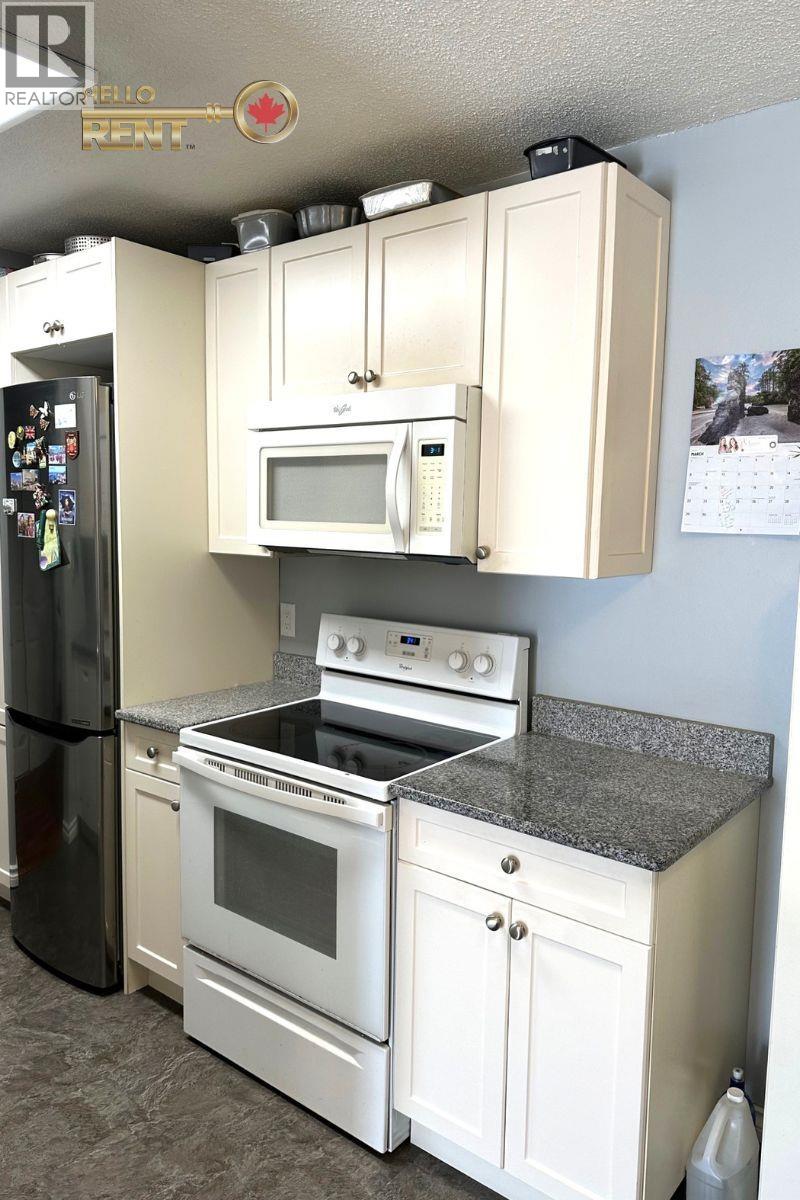 208 131 W 4TH STREET, North Vancouver