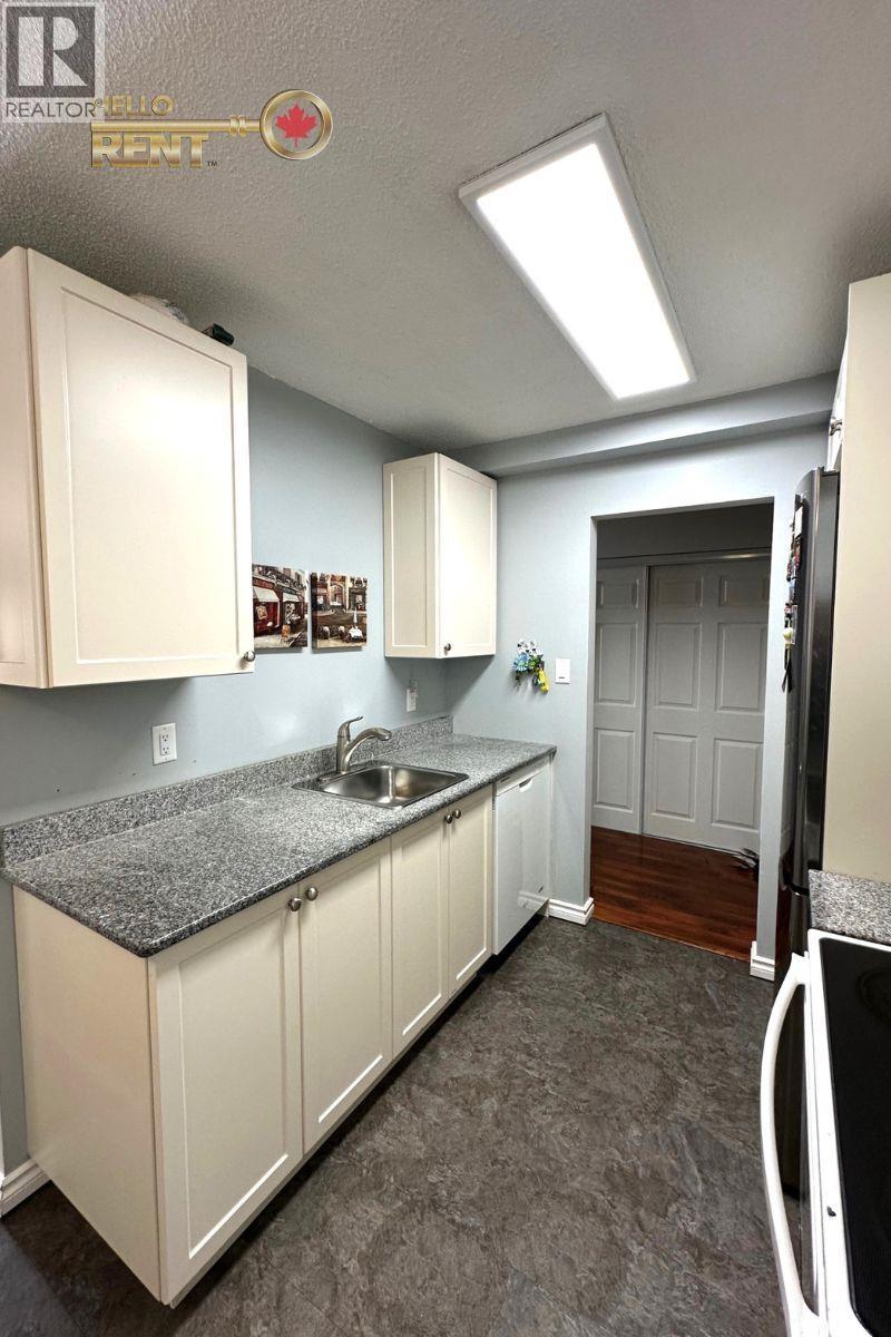 208 131 W 4TH STREET, North Vancouver