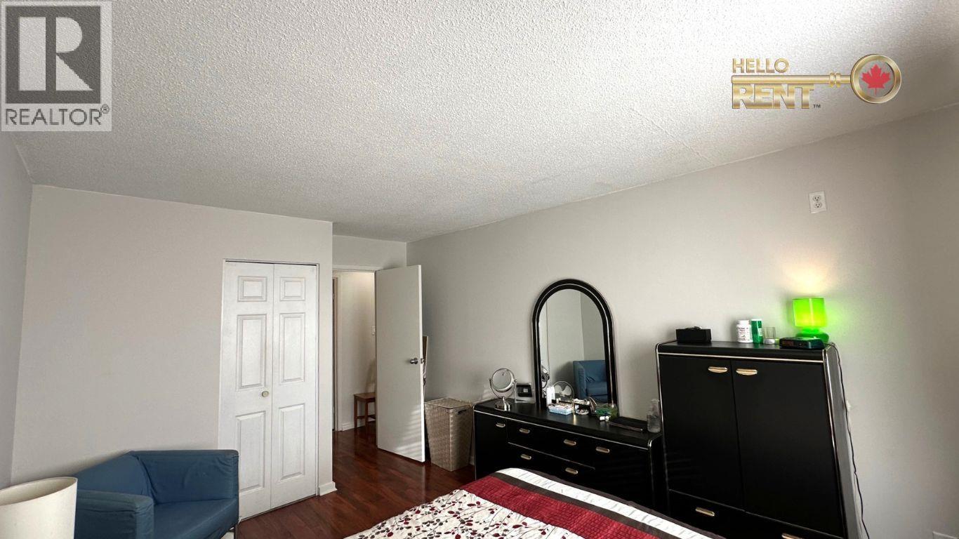 208 131 W 4TH STREET, North Vancouver