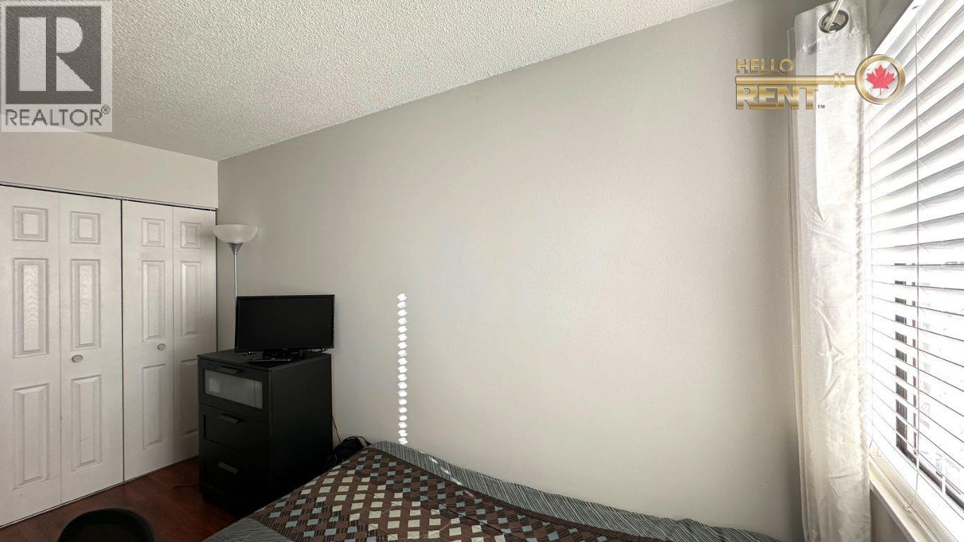 208 131 W 4TH STREET, North Vancouver