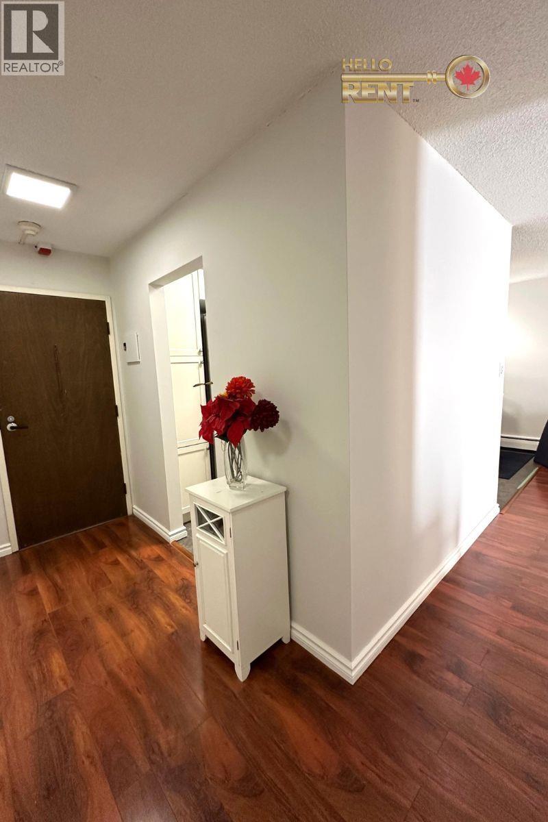 208 131 W 4TH STREET, North Vancouver