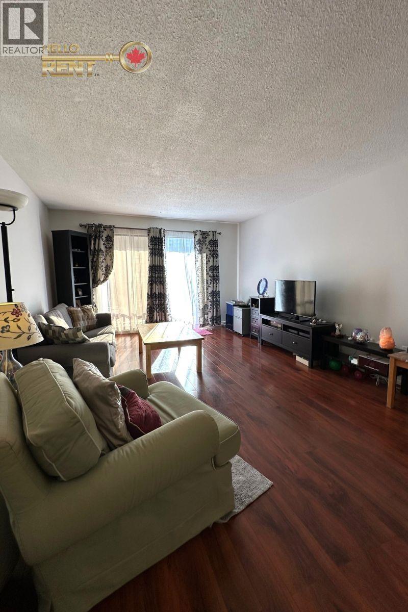 208 131 W 4TH STREET, North Vancouver