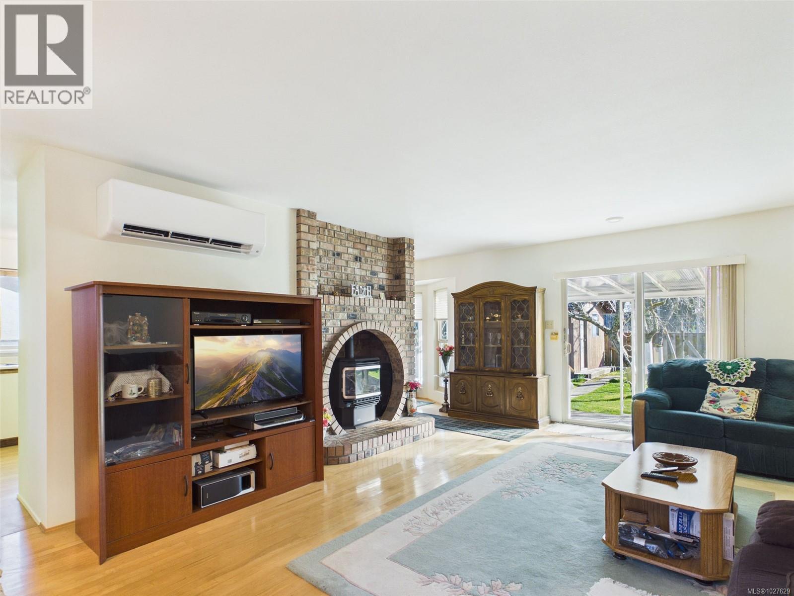 792 Daffodil Dr, Parksville