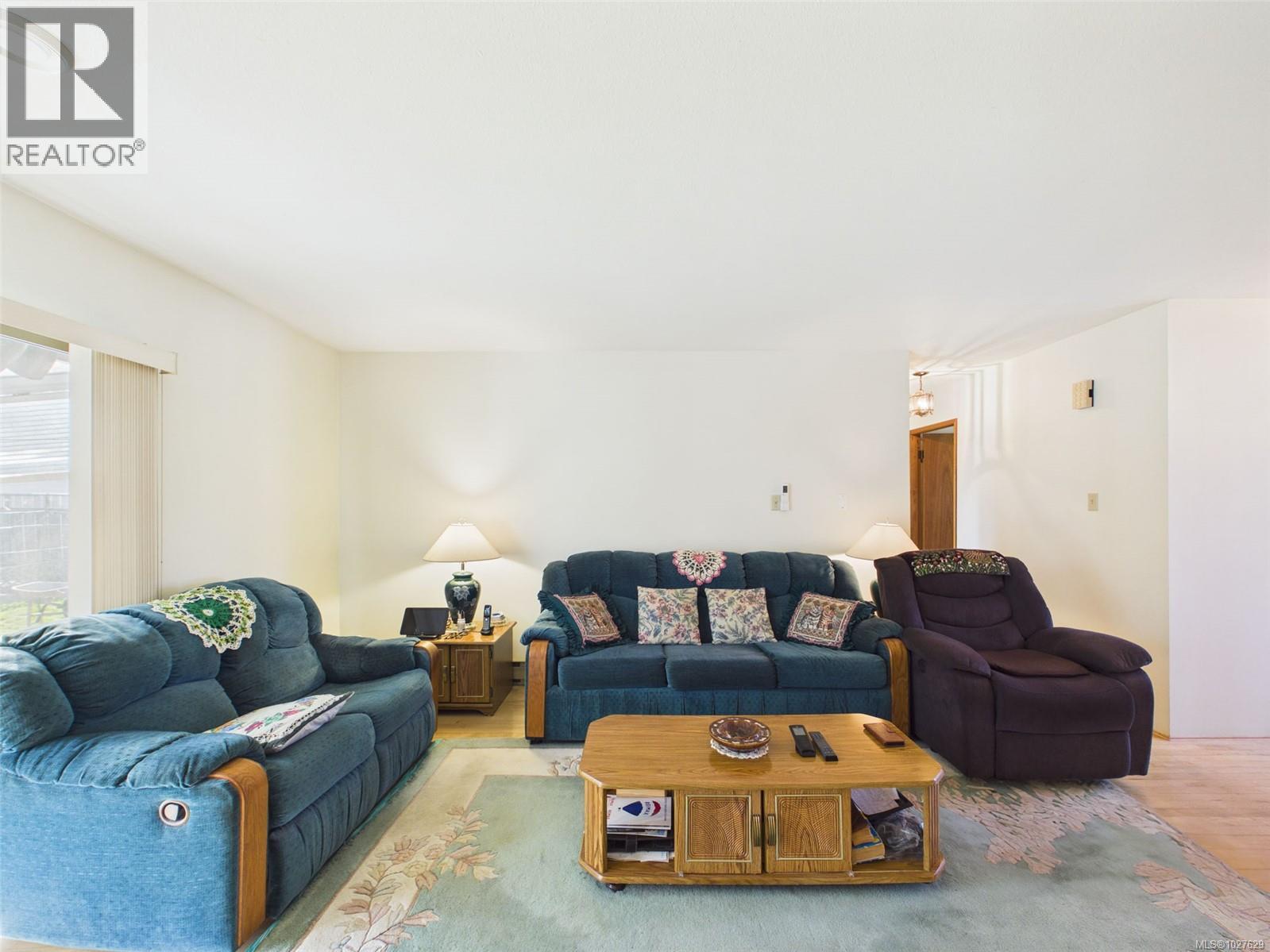 792 Daffodil Dr, Parksville