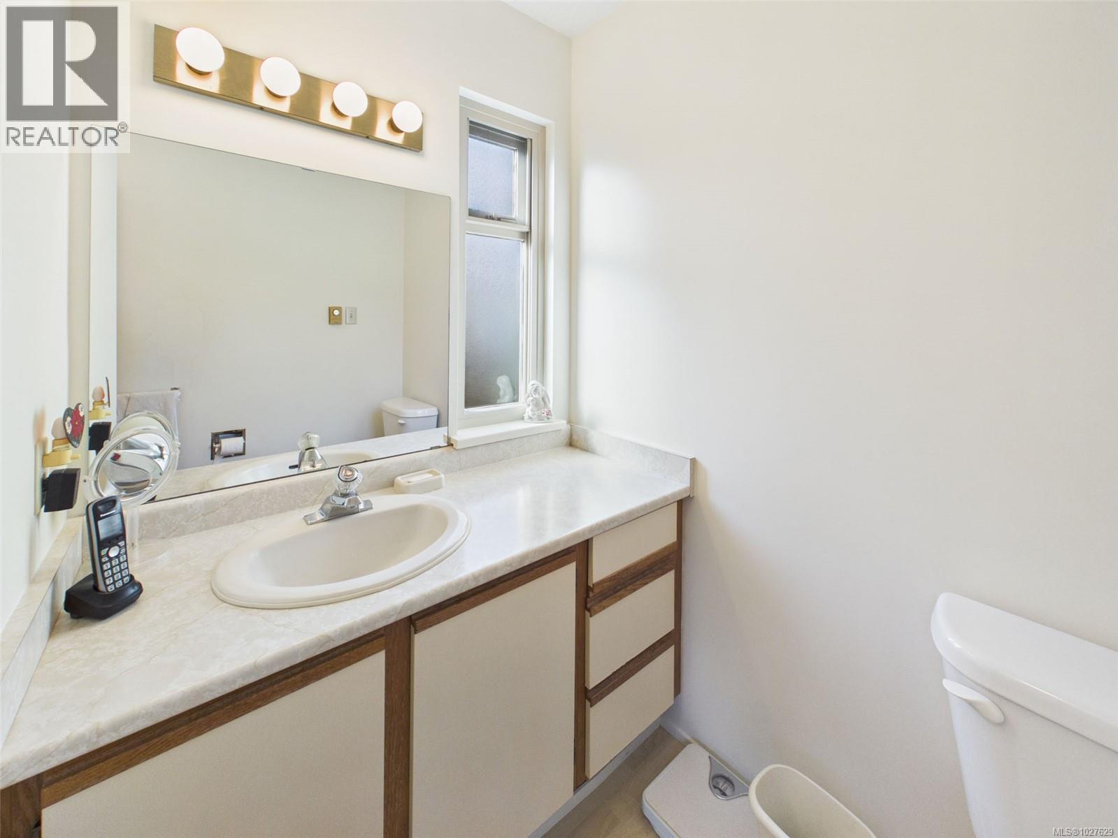 792 Daffodil Dr, Parksville