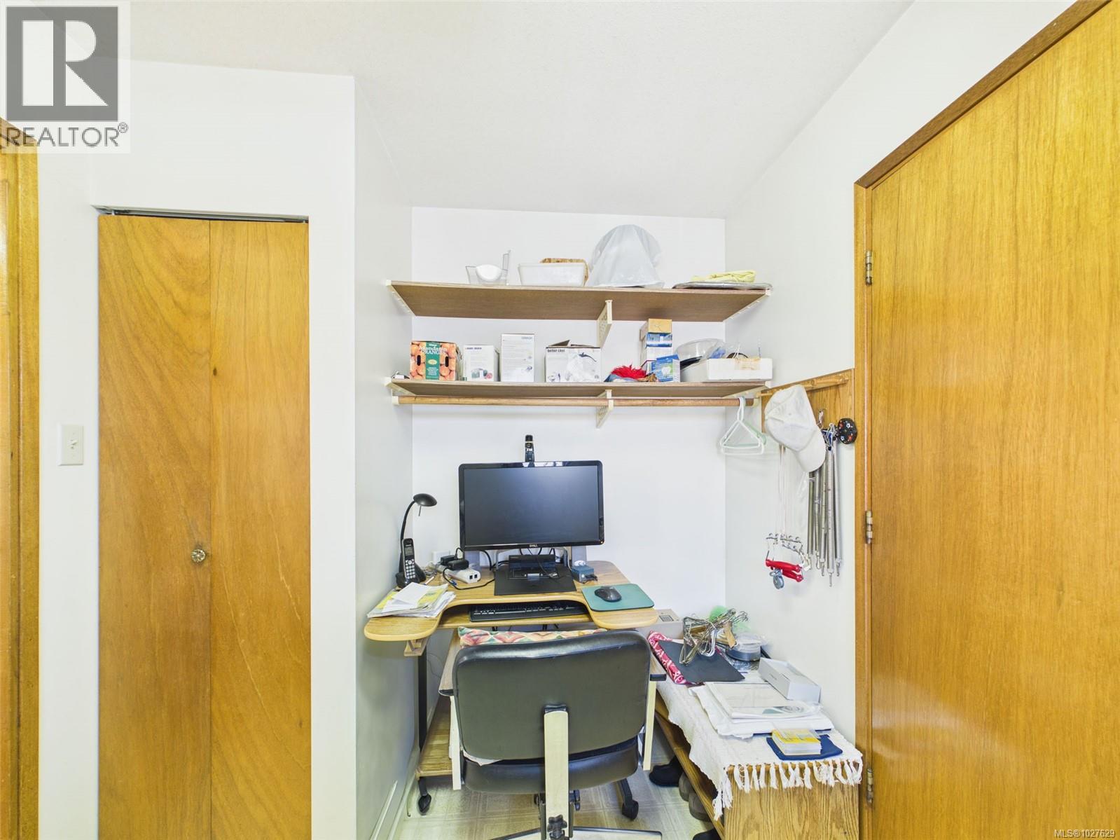 792 Daffodil Dr, Parksville