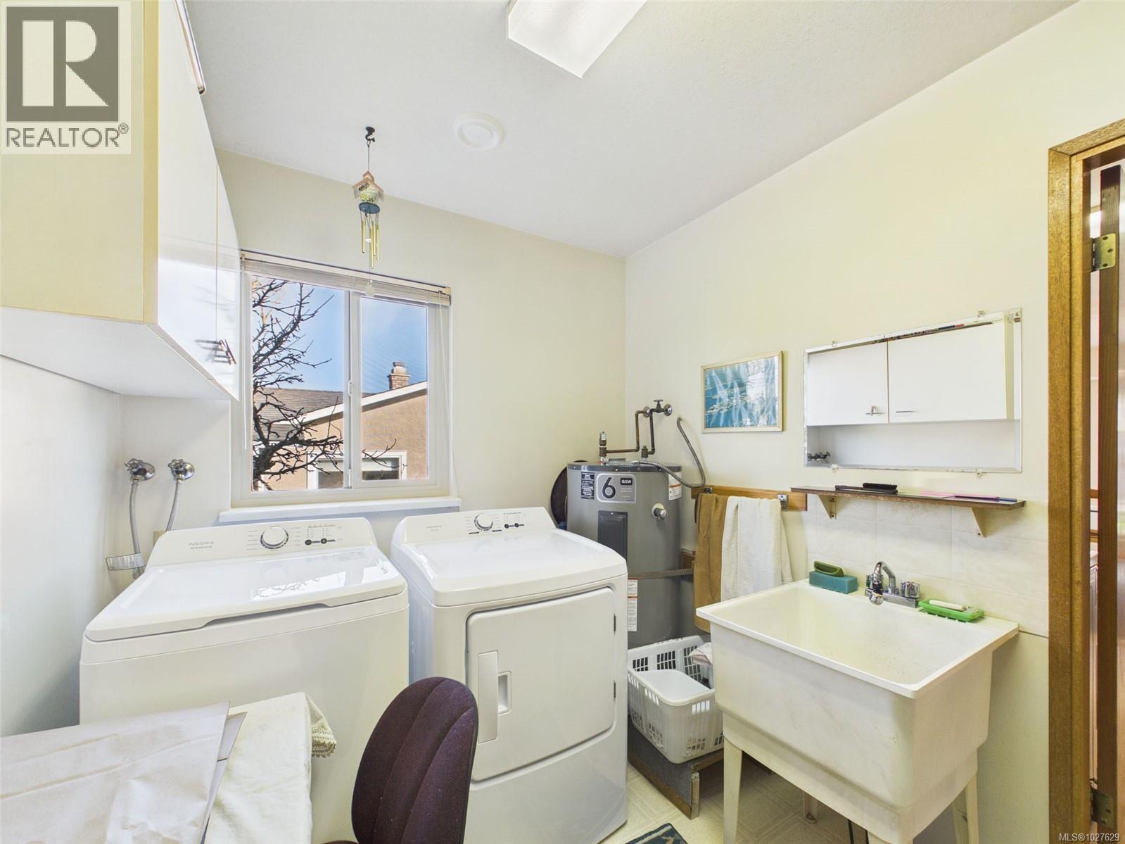 792 Daffodil Dr, Parksville