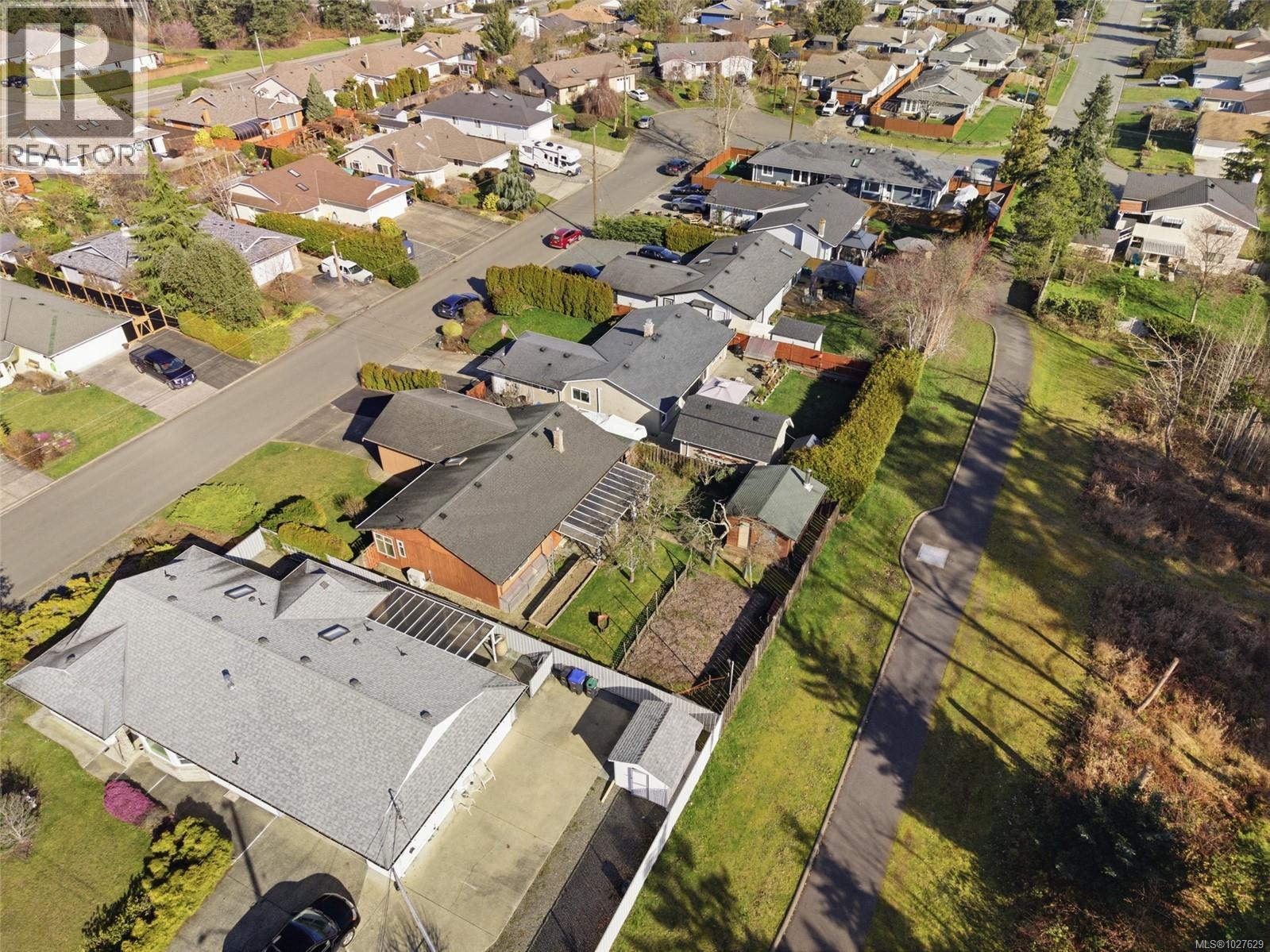 792 Daffodil Dr, Parksville