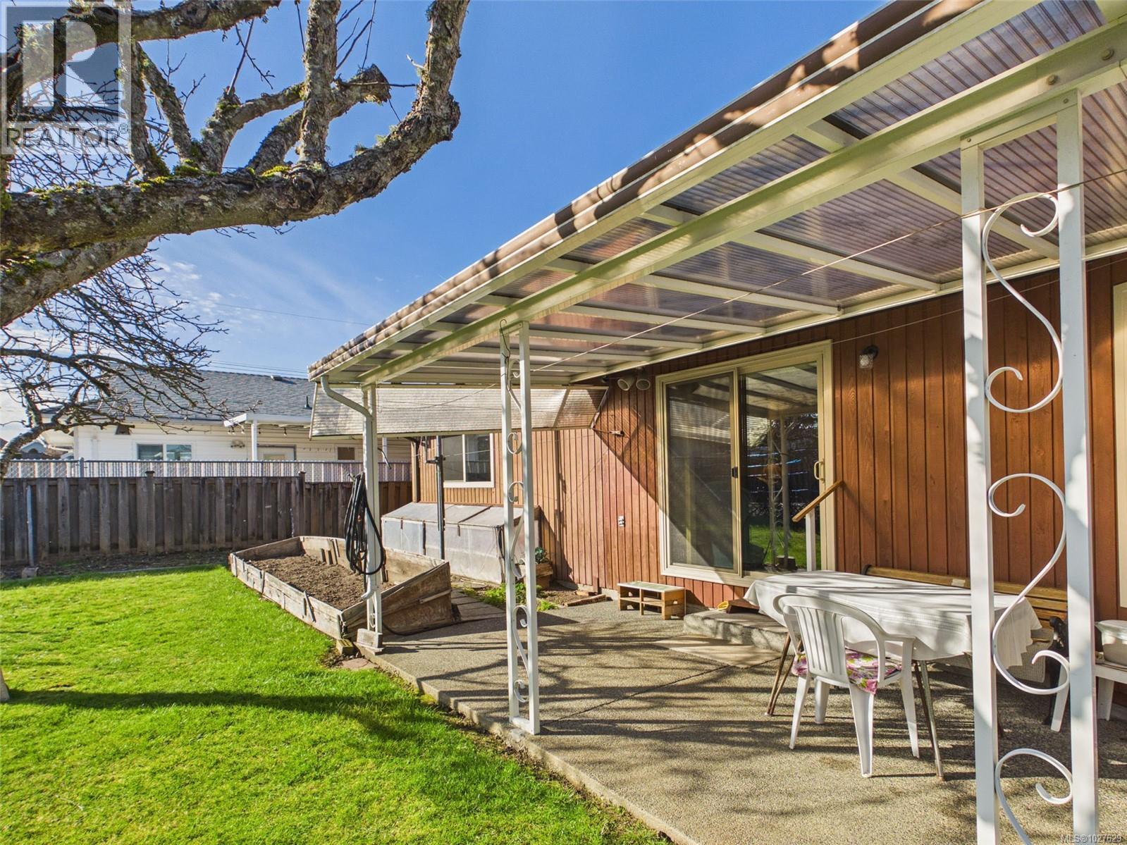 792 Daffodil Dr, Parksville