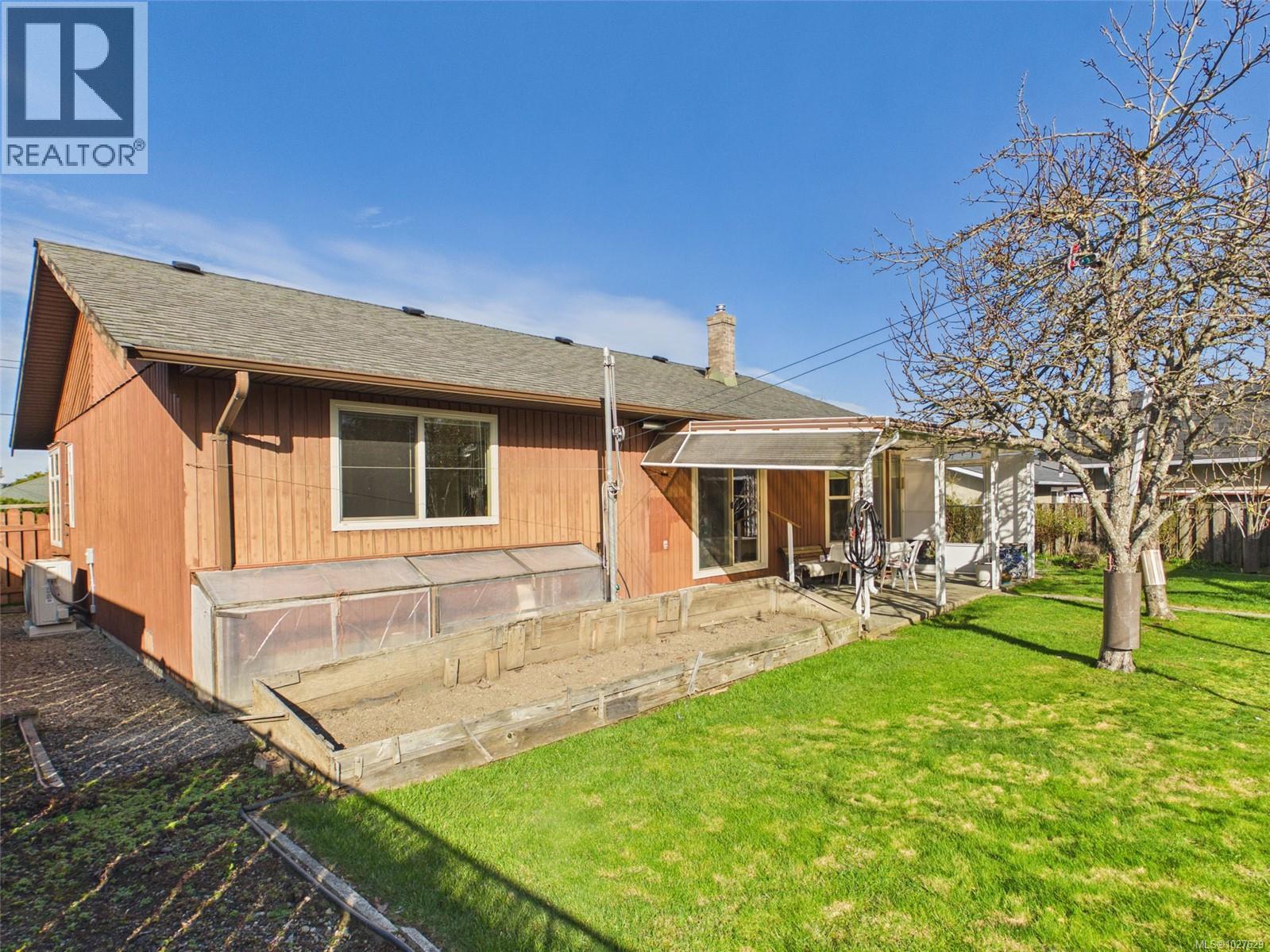 792 Daffodil Dr, Parksville