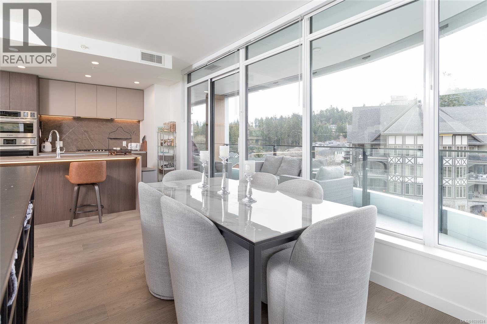 915 2000 Hannington Road, Langford