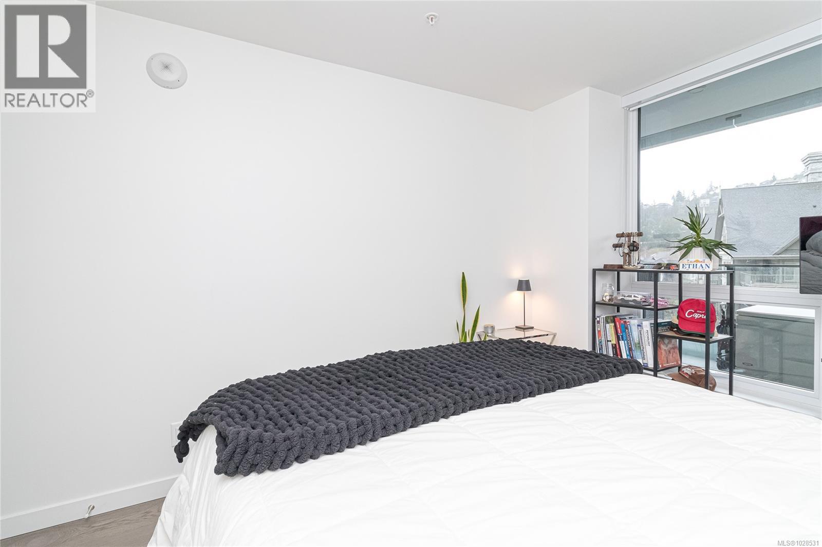 915 2000 Hannington Road, Langford