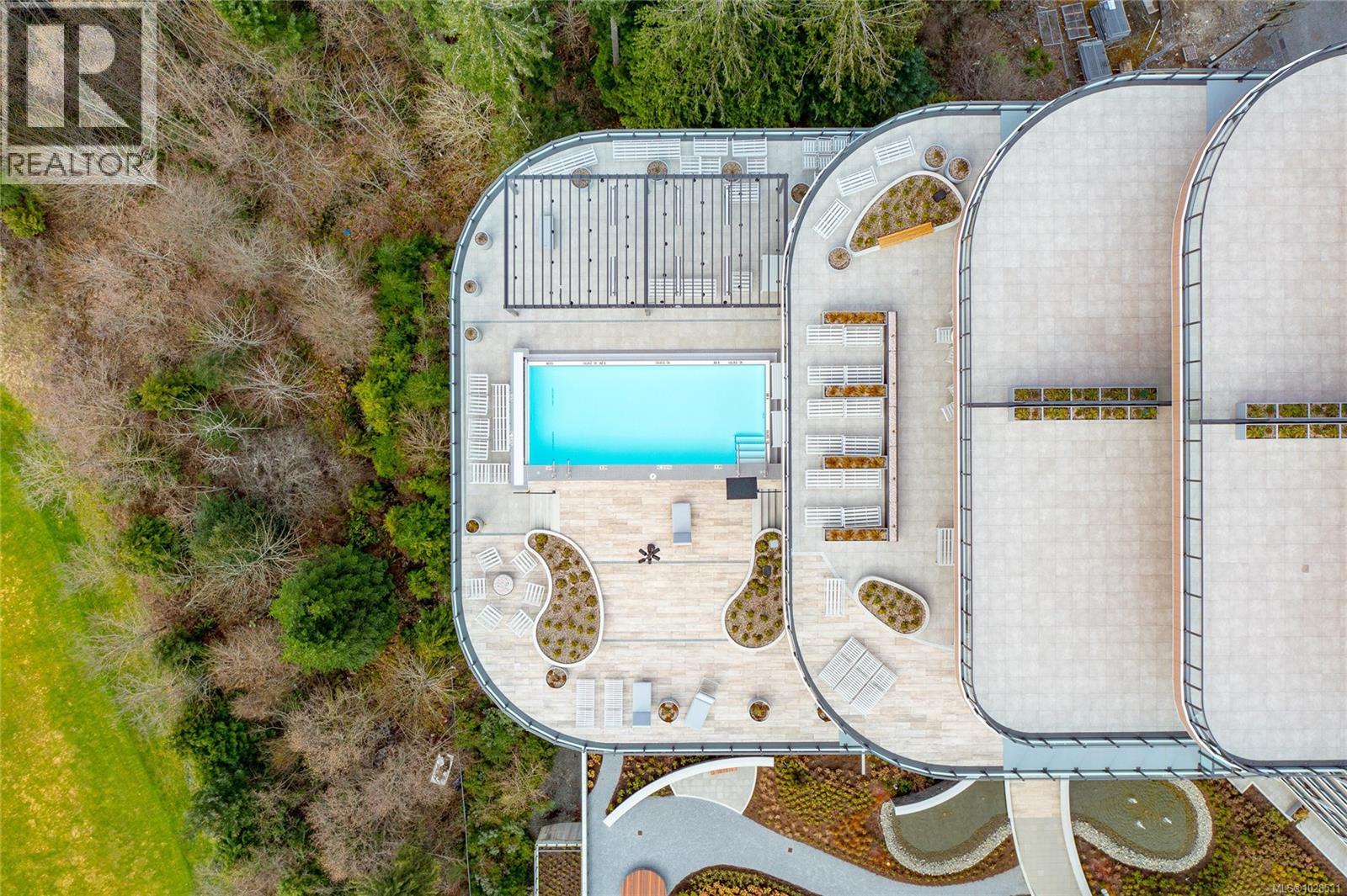 915 2000 Hannington Road, Langford