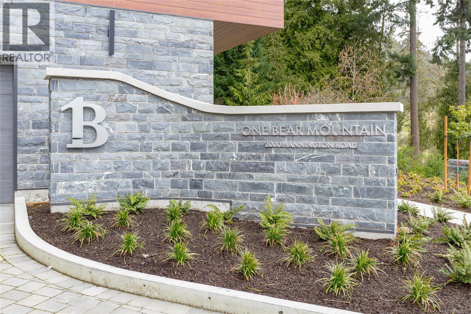 915 2000 Hannington Road, Langford