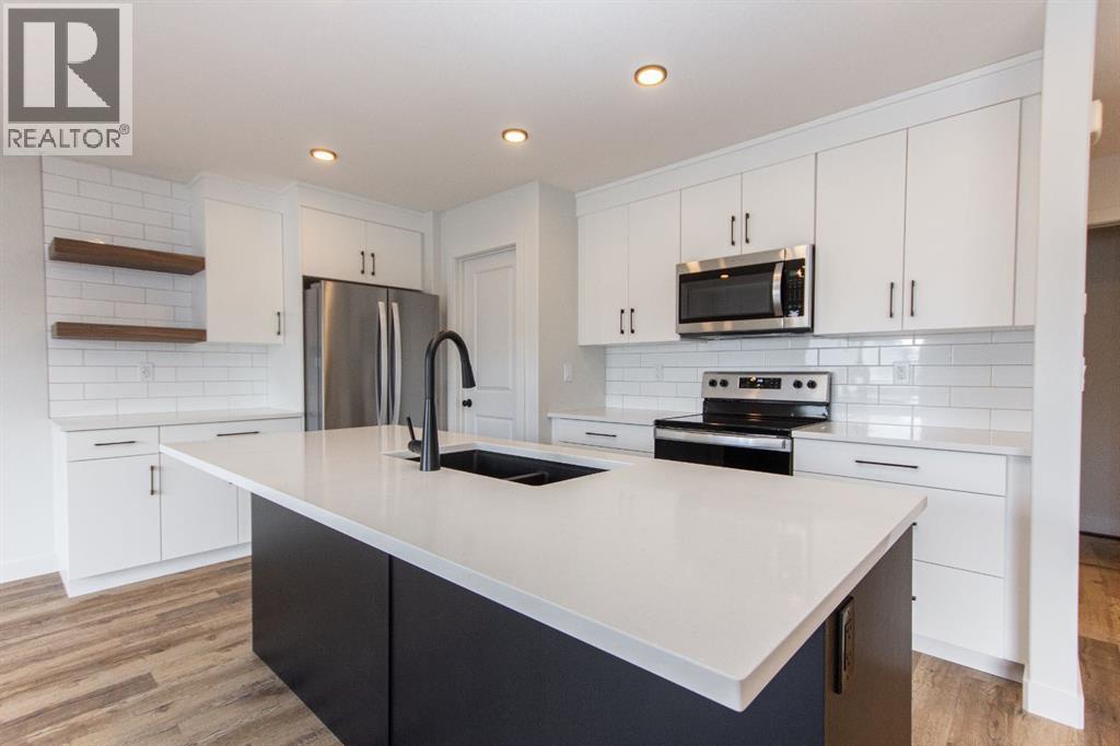 38 Lincoln Street, Sylvan Lake