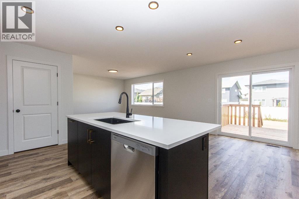 38 Lincoln Street, Sylvan Lake