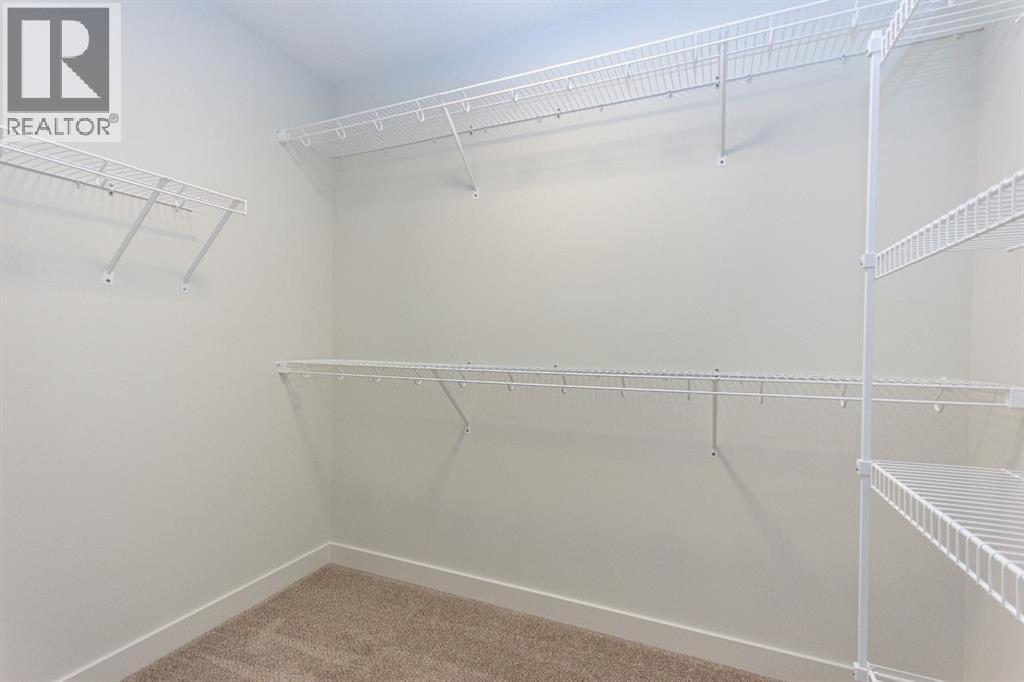 38 Lincoln Street, Sylvan Lake