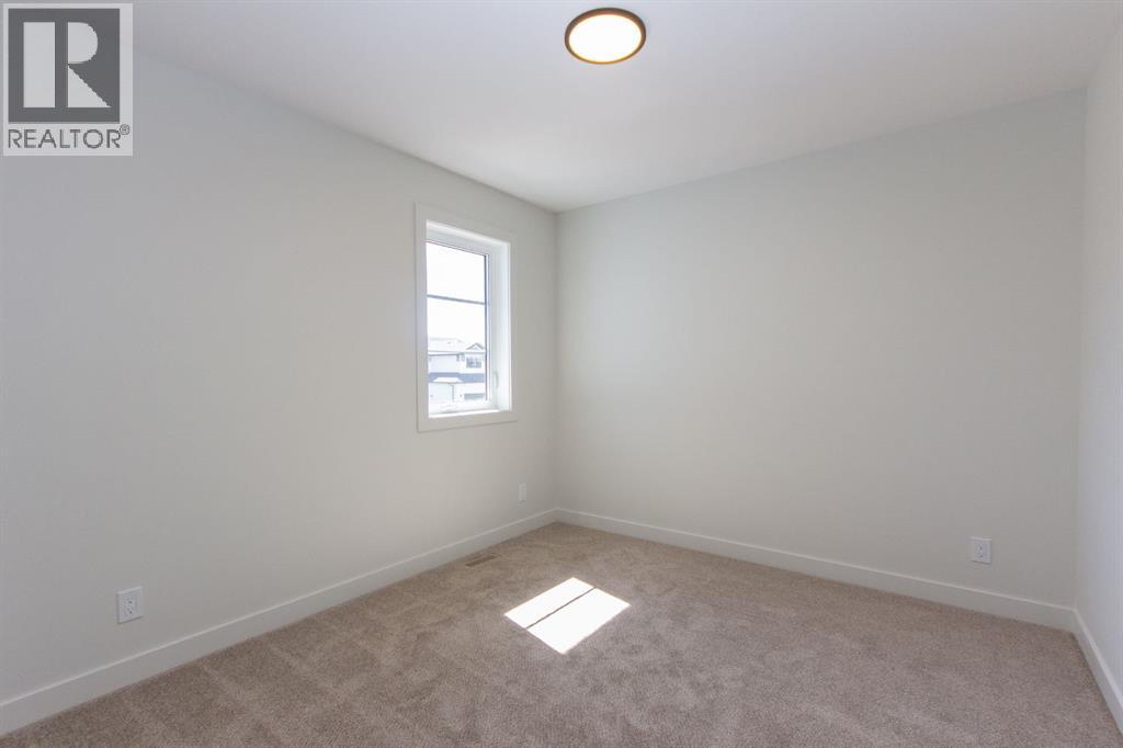 38 Lincoln Street, Sylvan Lake