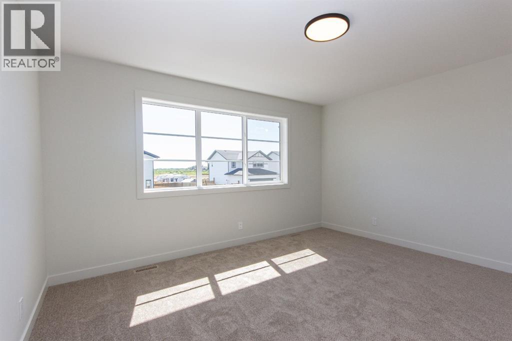 38 Lincoln Street, Sylvan Lake