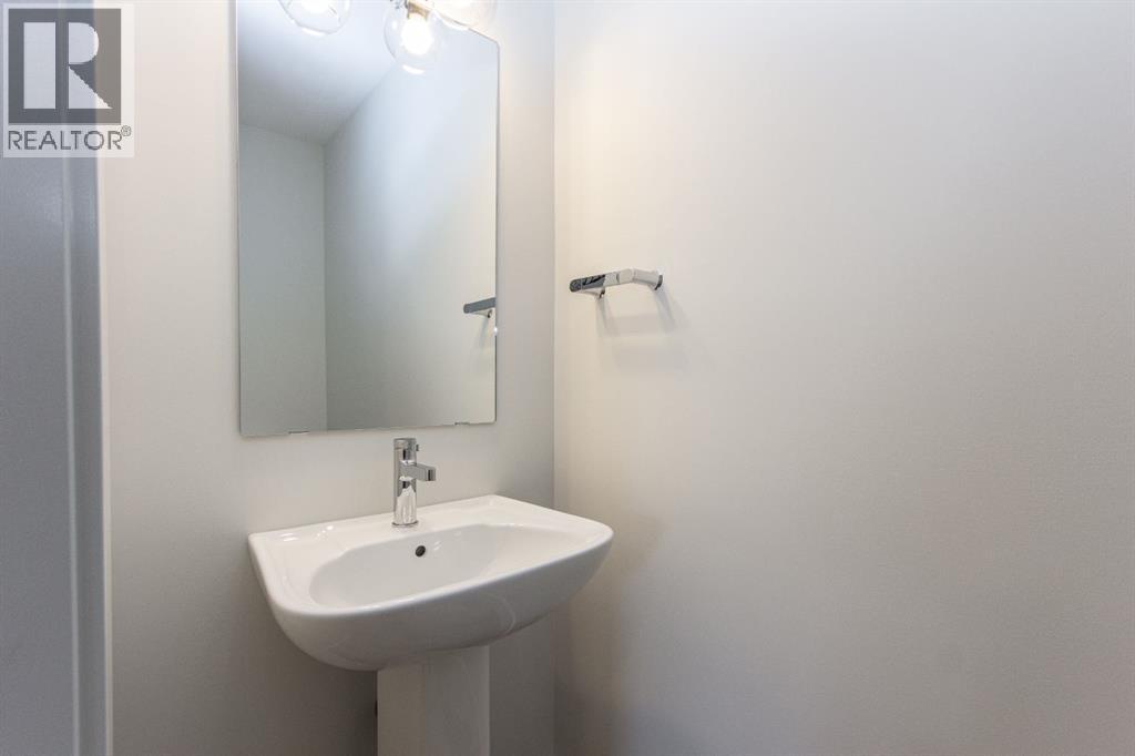 38 Lincoln Street, Sylvan Lake