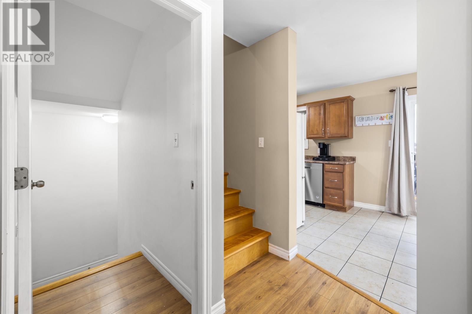 65 MacKinley Crescent - 11