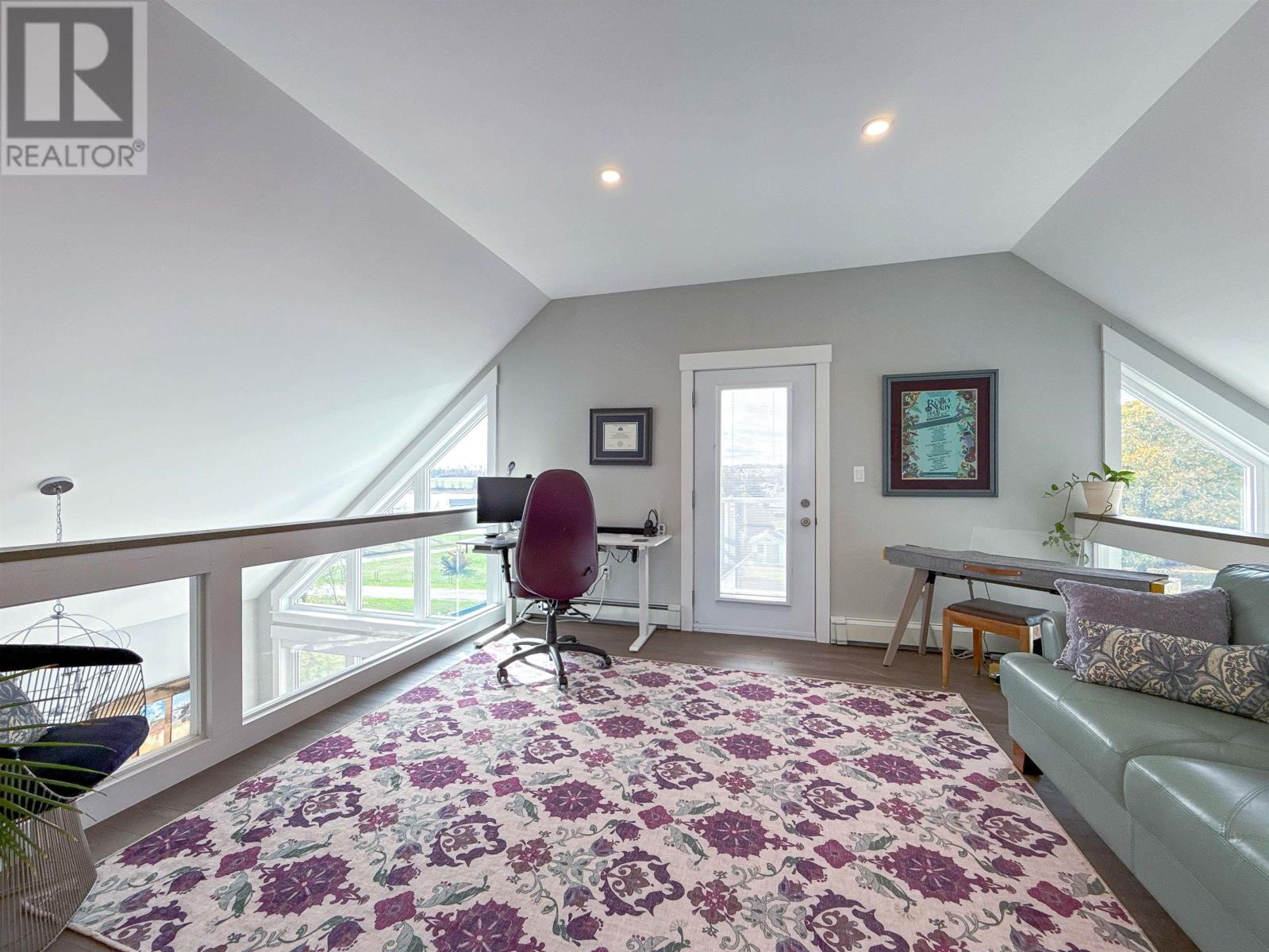 26 Allen Street - 27