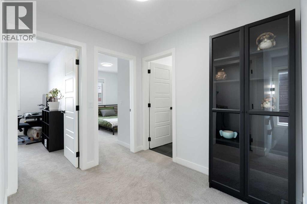 Single Family House for Sale in  Ambleton Drive NW Moraine Calgary 