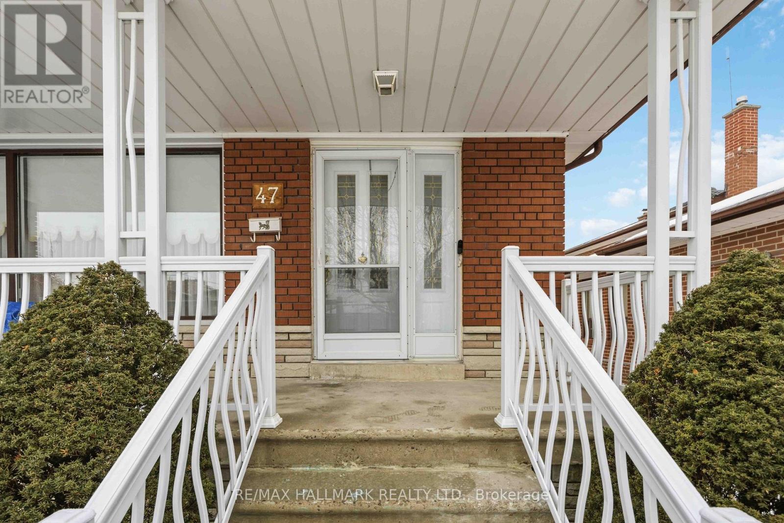 47 PAULVALE CRESCENT - 2
