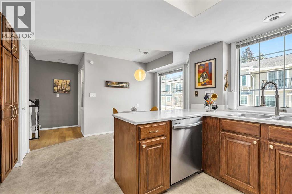 Single Family House for Sale in    Street NW Varsity Calgary 