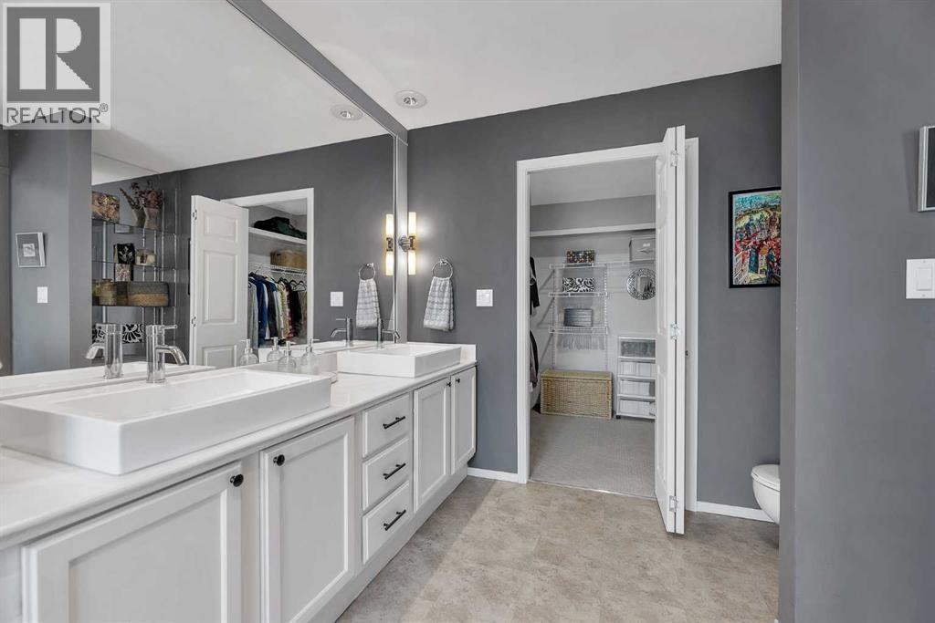 Single Family House for Sale in    Street NW Varsity Calgary 