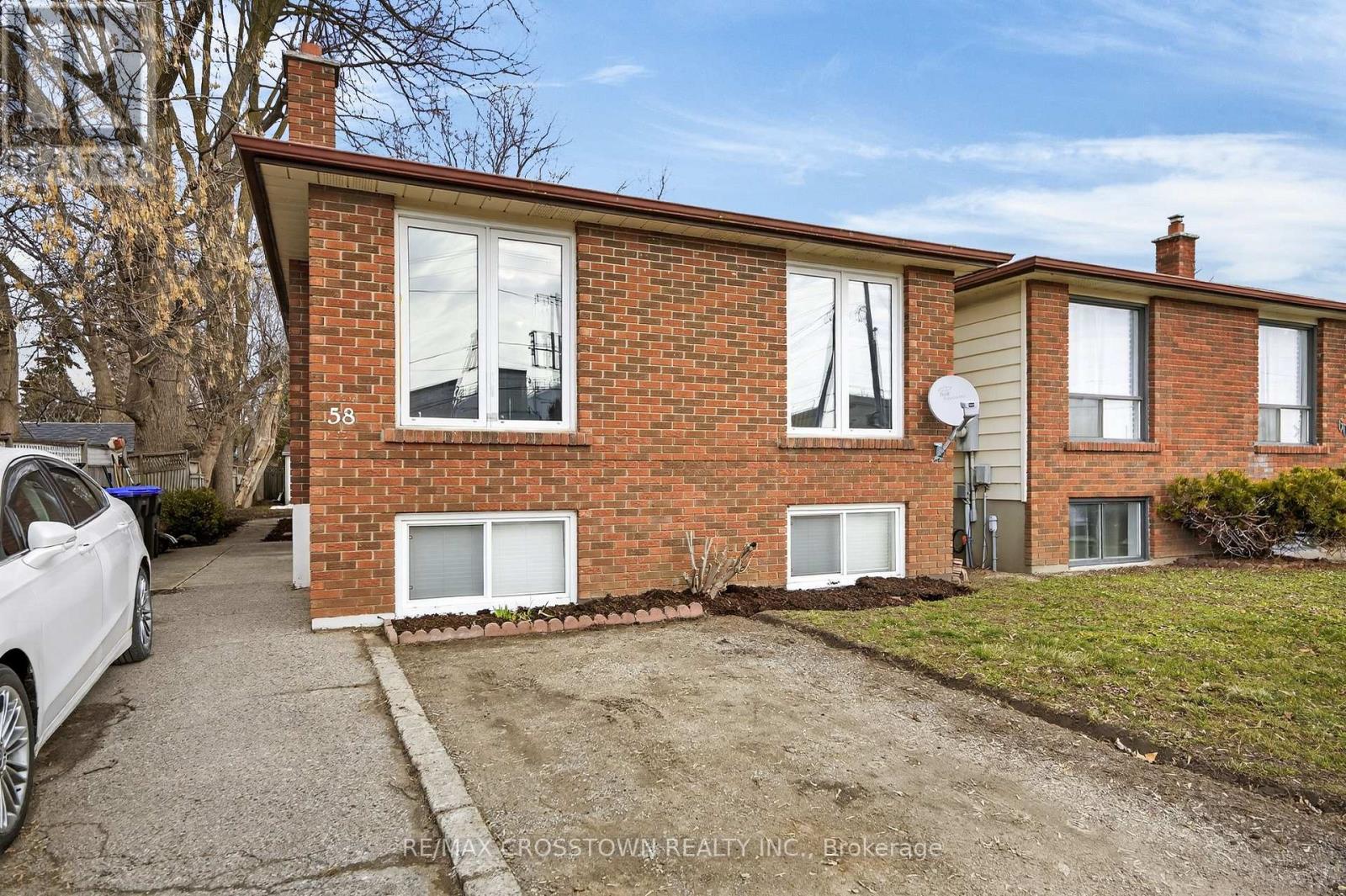 58 ALBERT STREET E - 1