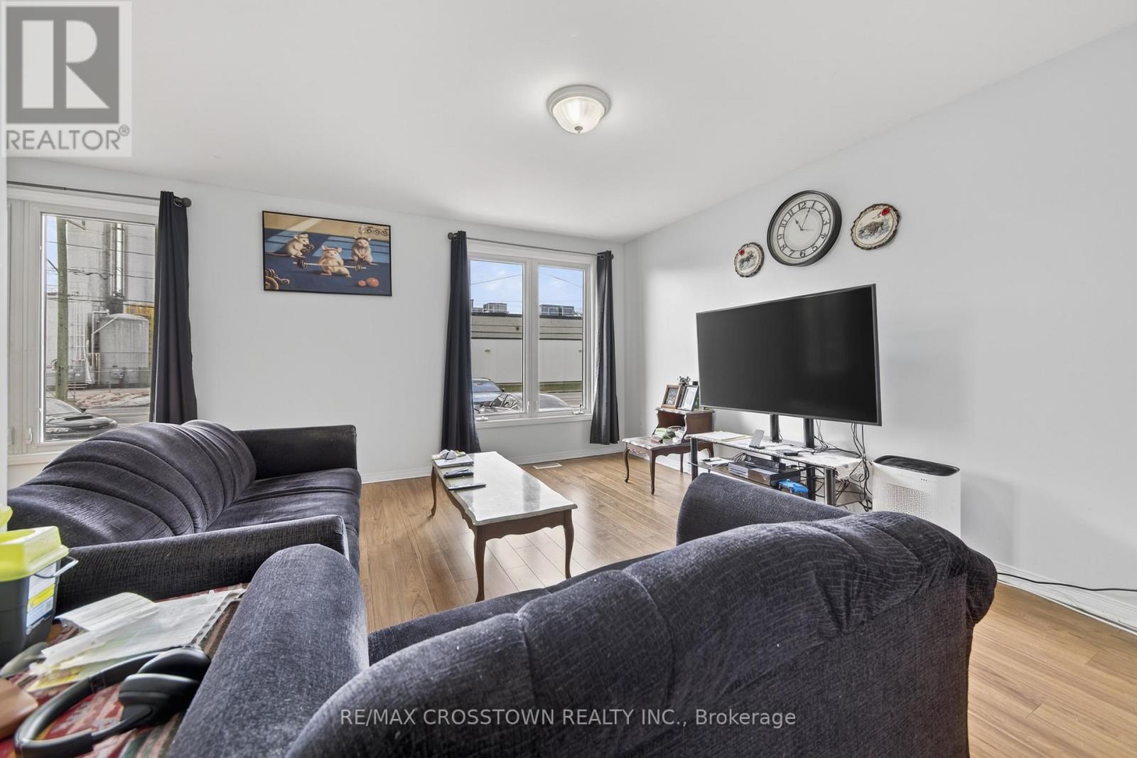 58 ALBERT STREET E - 11