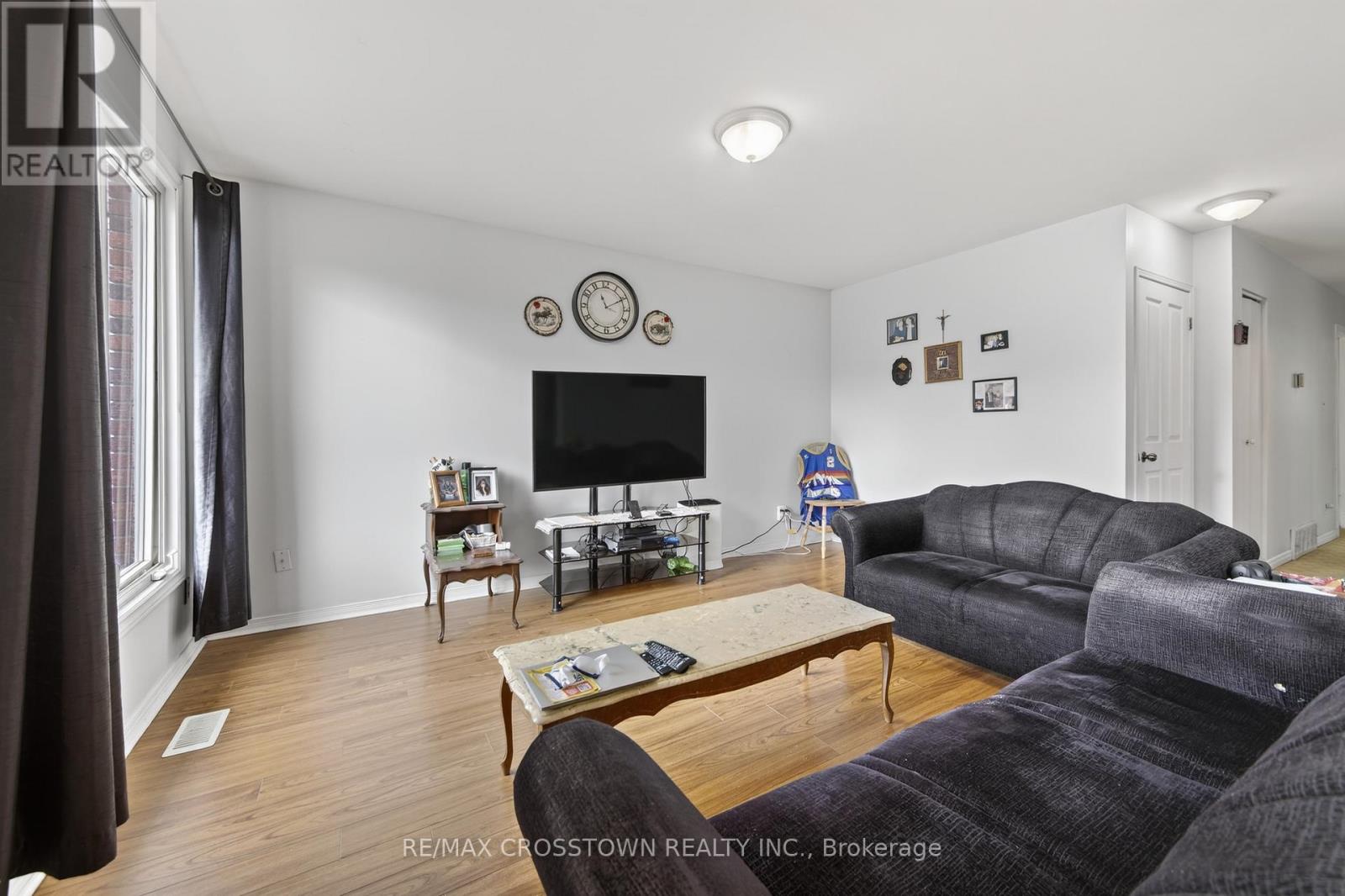 58 ALBERT STREET E - 14