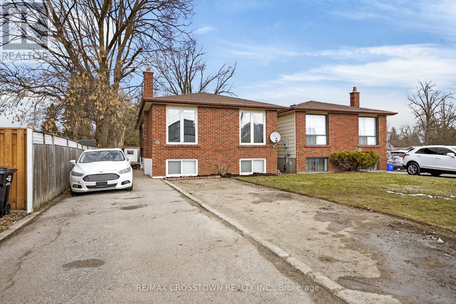 58 ALBERT STREET E - 2