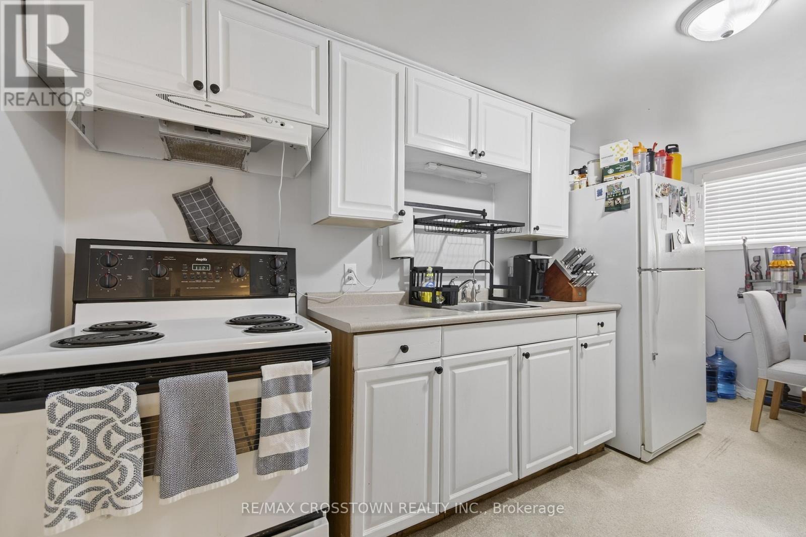 58 ALBERT STREET E - 36