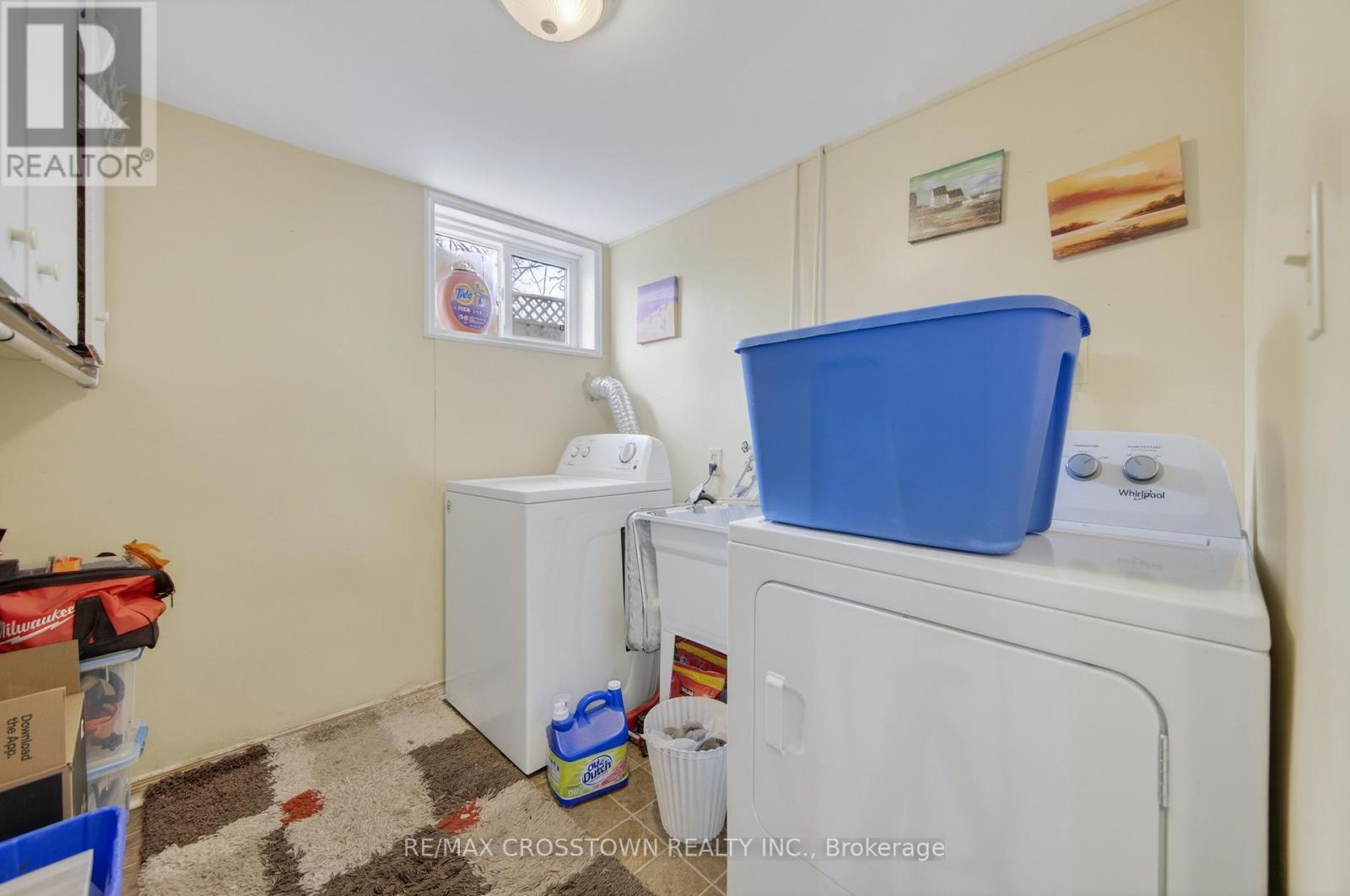 58 ALBERT STREET E - 45