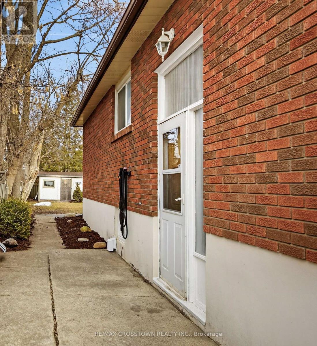 58 ALBERT STREET E - 5
