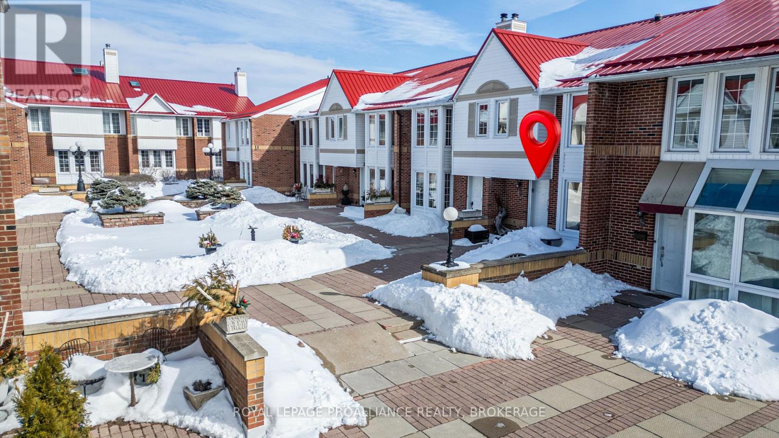 61 - 1 PLACE D'ARMES