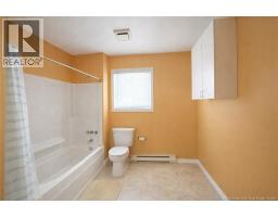 894 Principale Street, Beresford, NB E8K2G8 Photo 9
