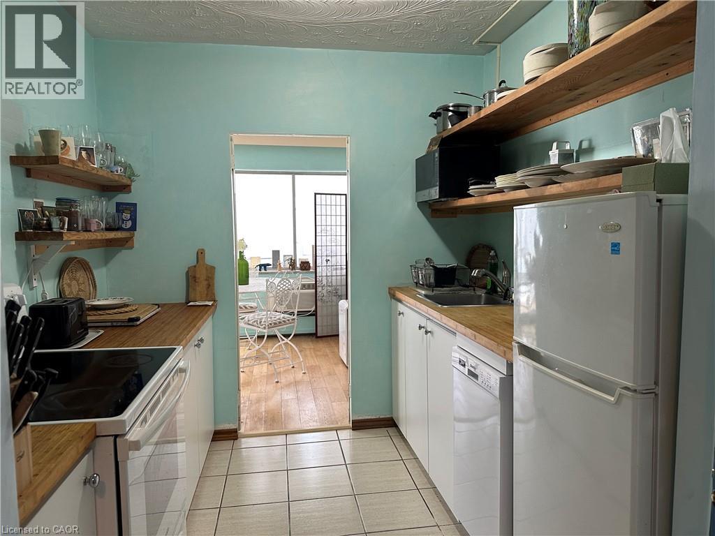 45 WESTMOUNT Road N Unit# 703, Waterloo, Ontario, N2L2R3 — Photo 21