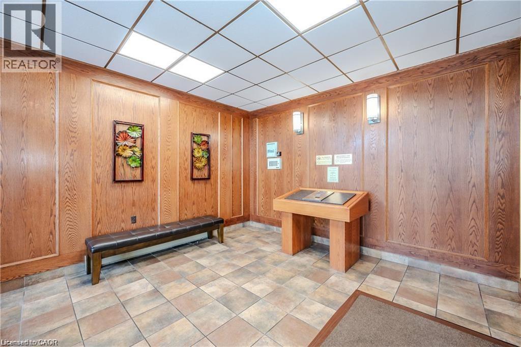 #703 45 WESTMOUNT ROAD N - 9