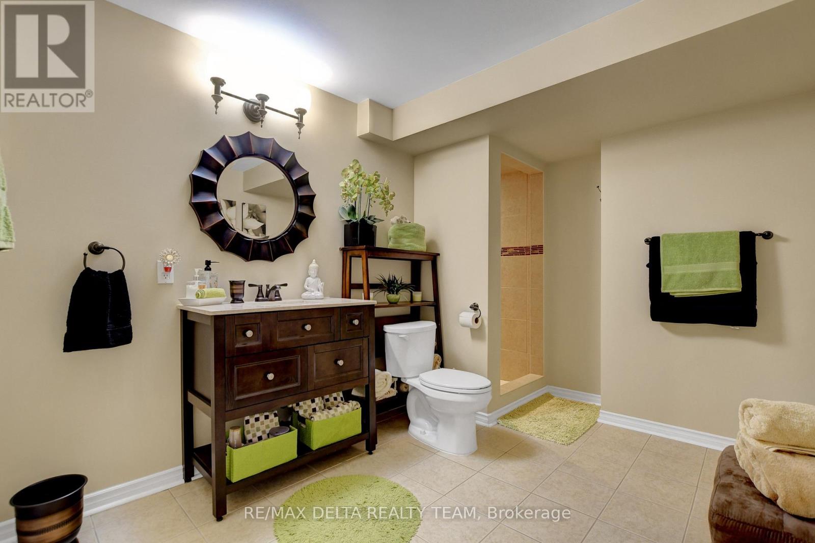 6948 MARY ANNE DRIVE — photo 36