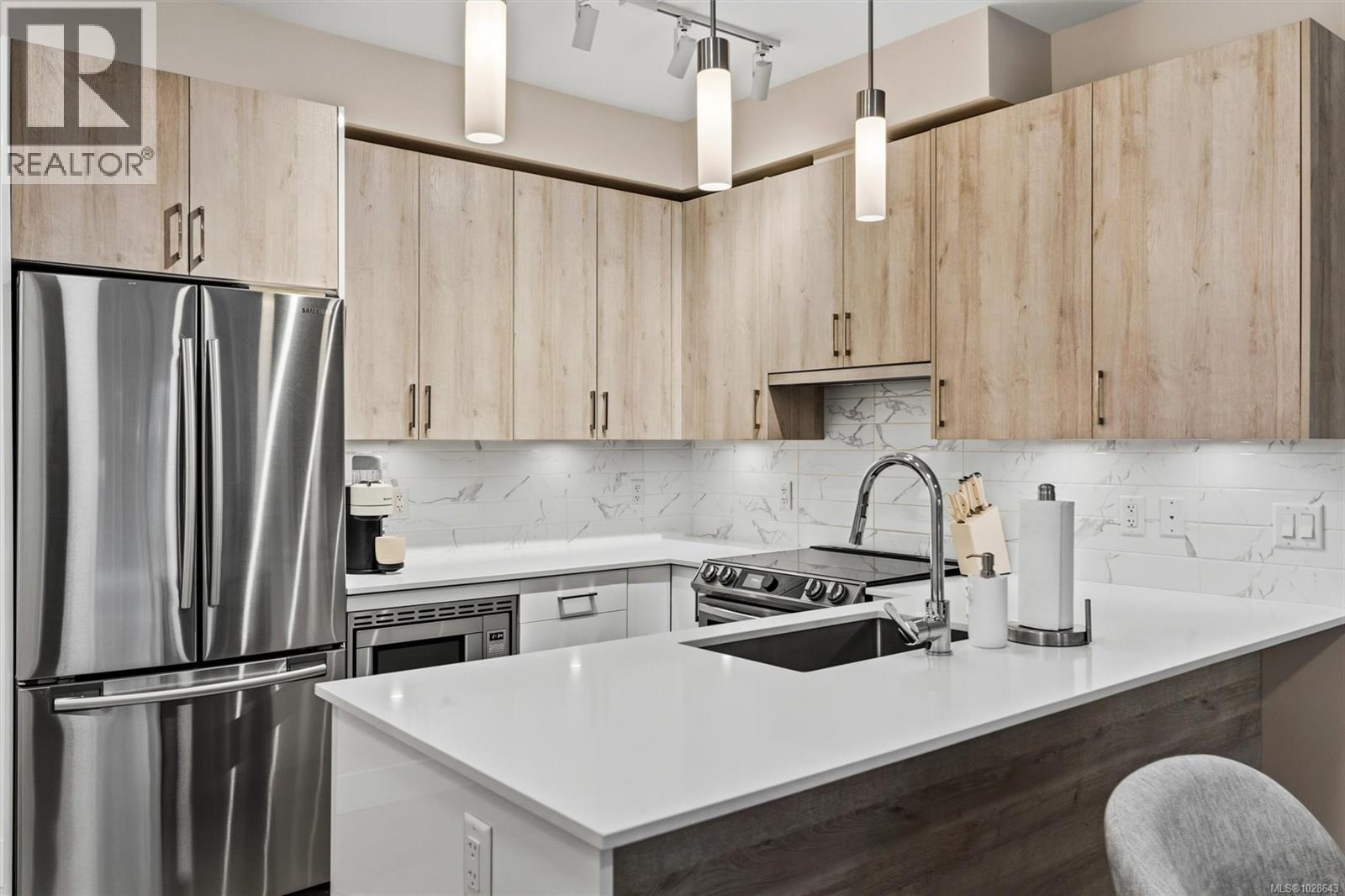 #205 1450 GLENTANA RD - 9